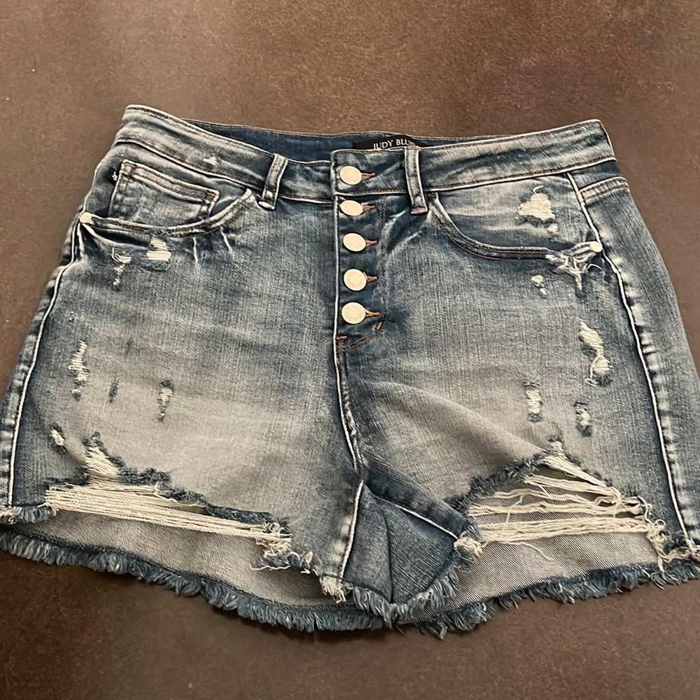 Judy blue shorts